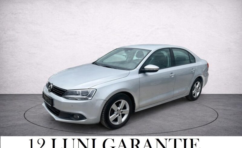 Volkswagen Jetta 1.6 TDI DSG Blue Motion Technology Comfortline Utilizat · 2011 6650 EURO