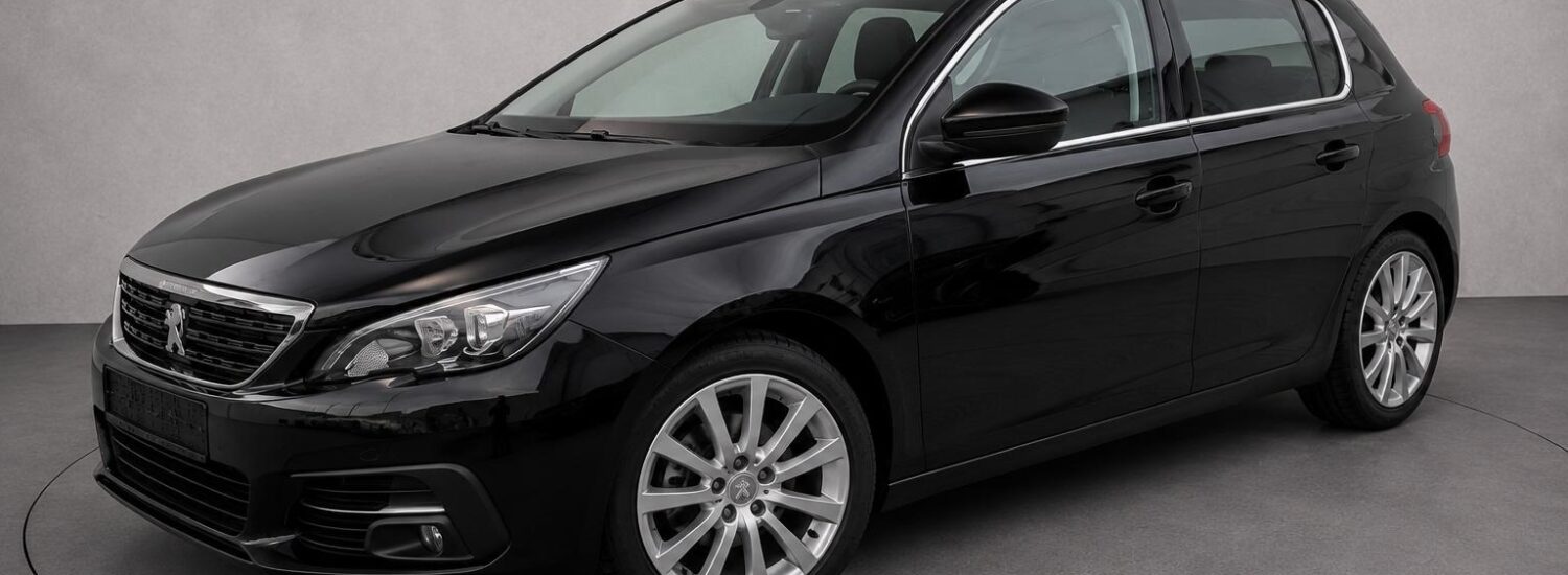 PEUGEOT 308, 2018, 1.2, 8250