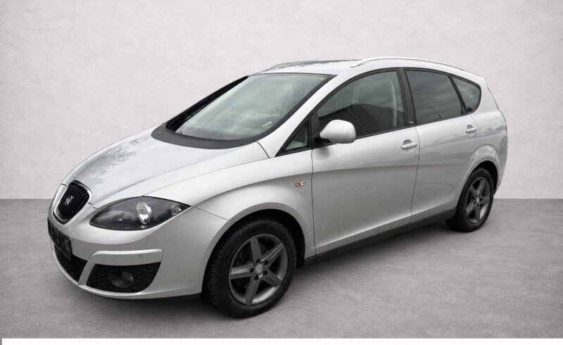 SEAT ALTEA - 2015 - 1968 cm3 - 140 CP - MANUALA 6+1 VITEZE - 5 650 EURO